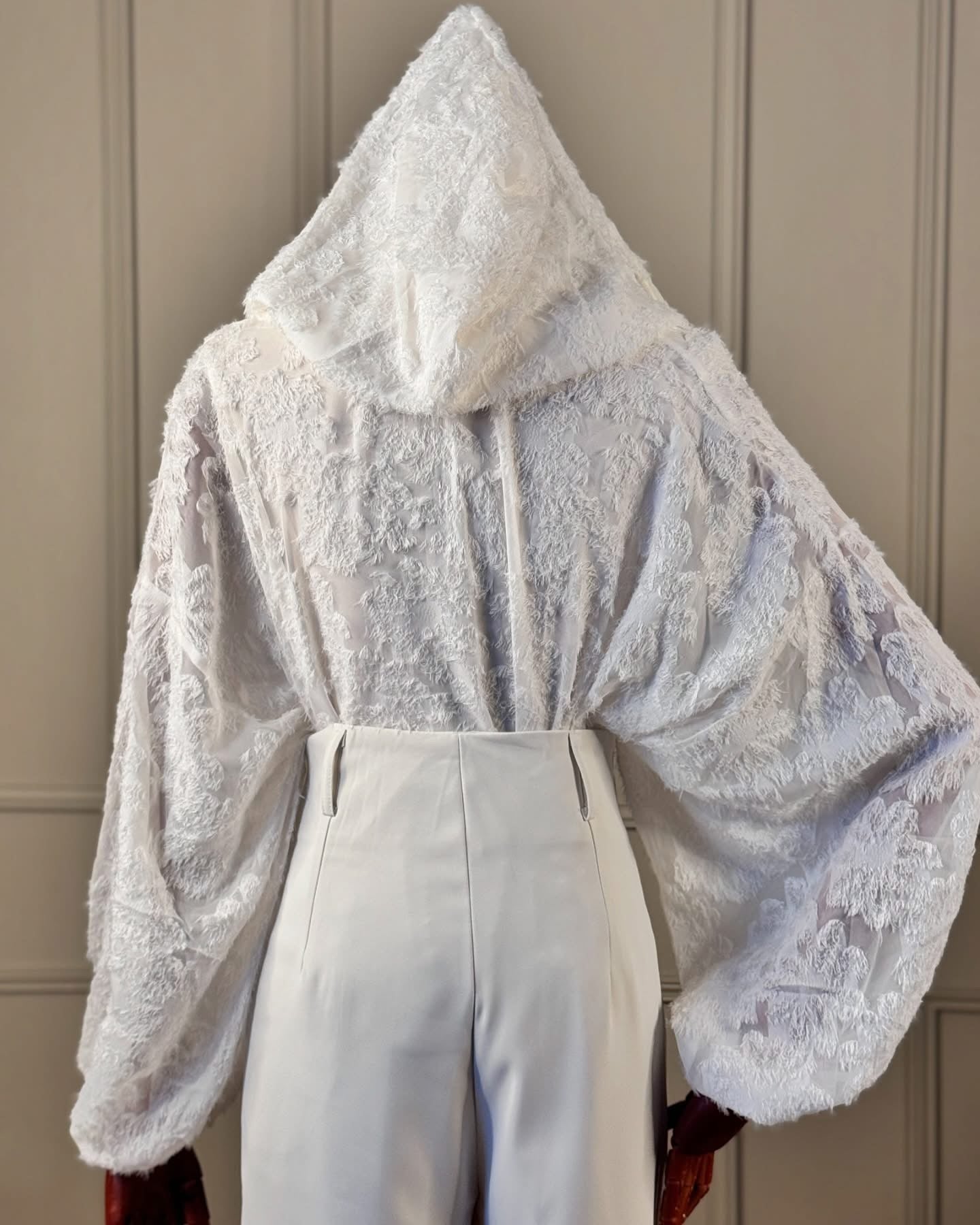 Inaya hoodie