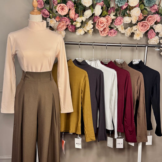 Long sleeve turtleneck top
