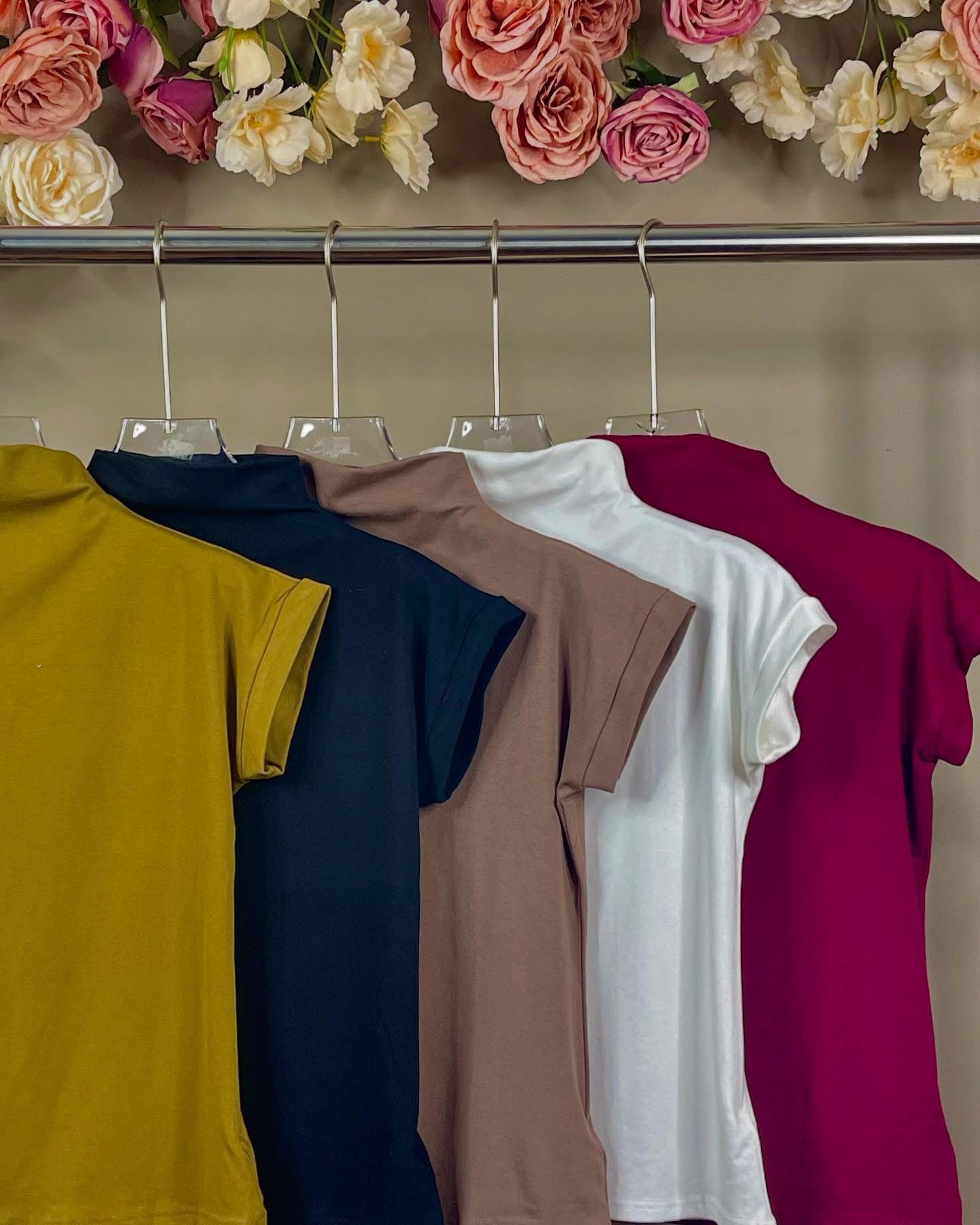 Short sleeve turtleneck