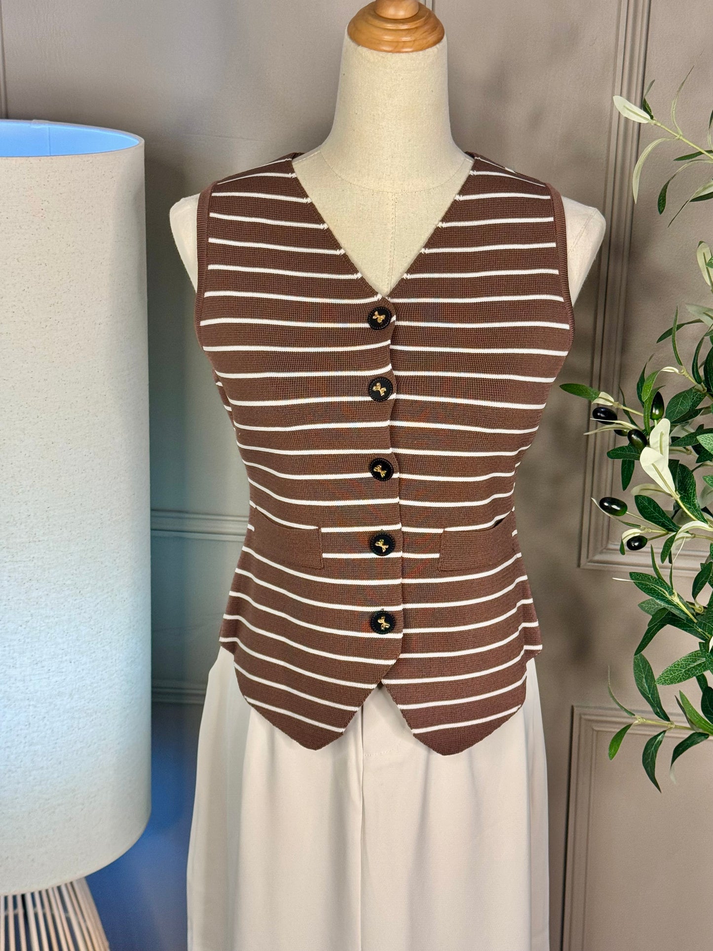 Bow stripes vest