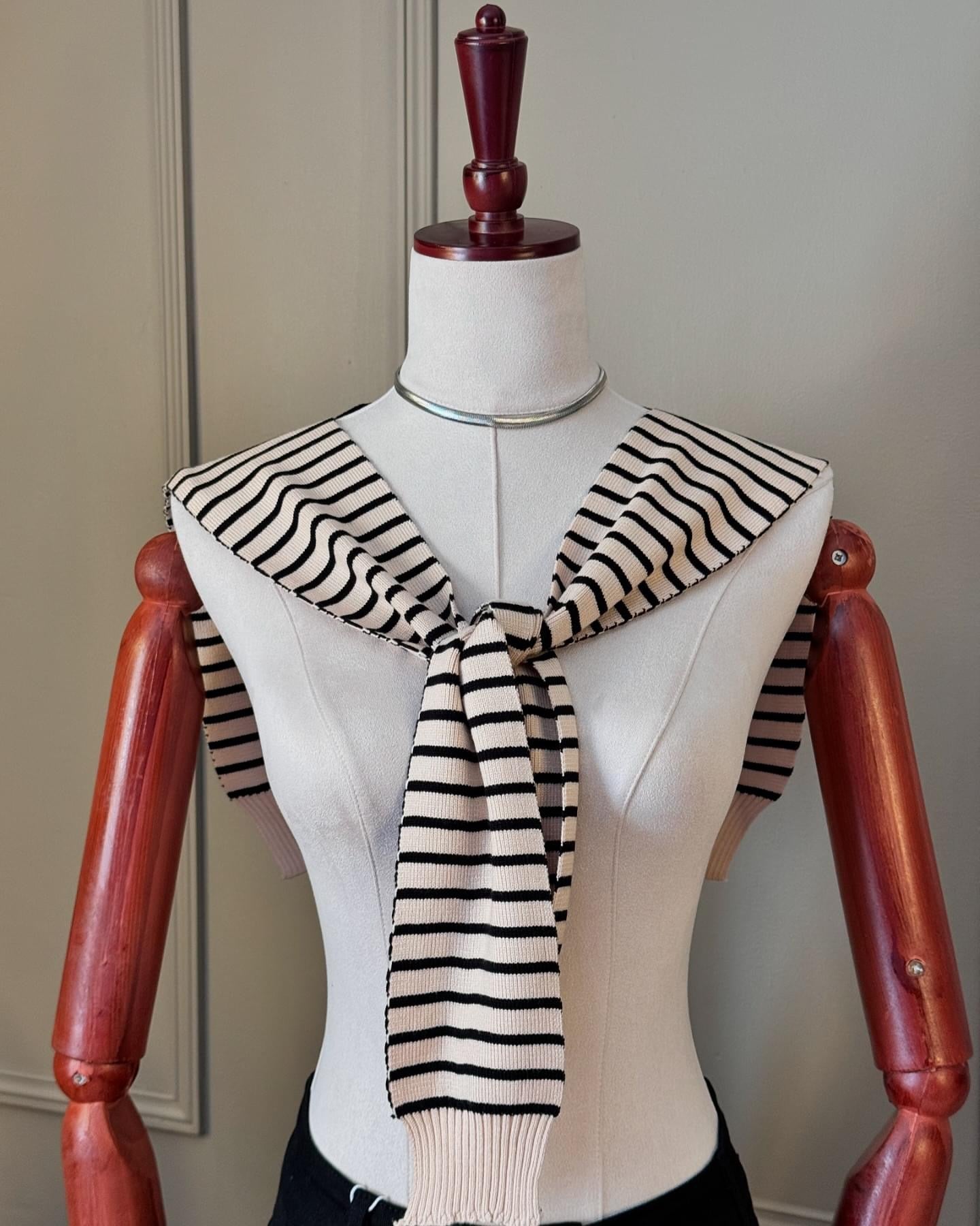 Old money striped scarfs