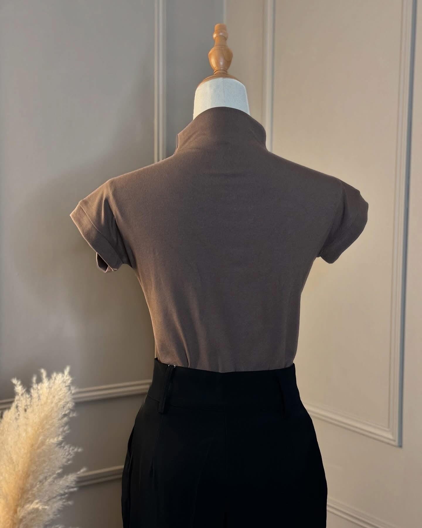 Short sleeve turtleneck